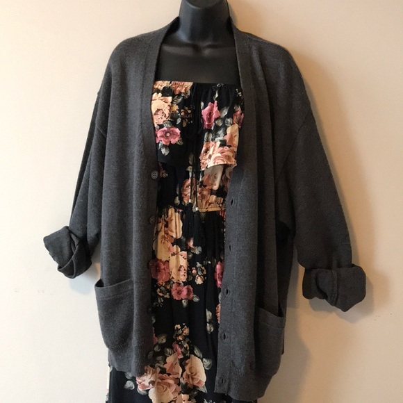 Large Floral Off The Shoulder Dress - Picture 4 of 15